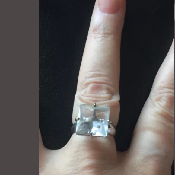 18k solid white gold with sapphire ring size 7 - Picture 10 of 16